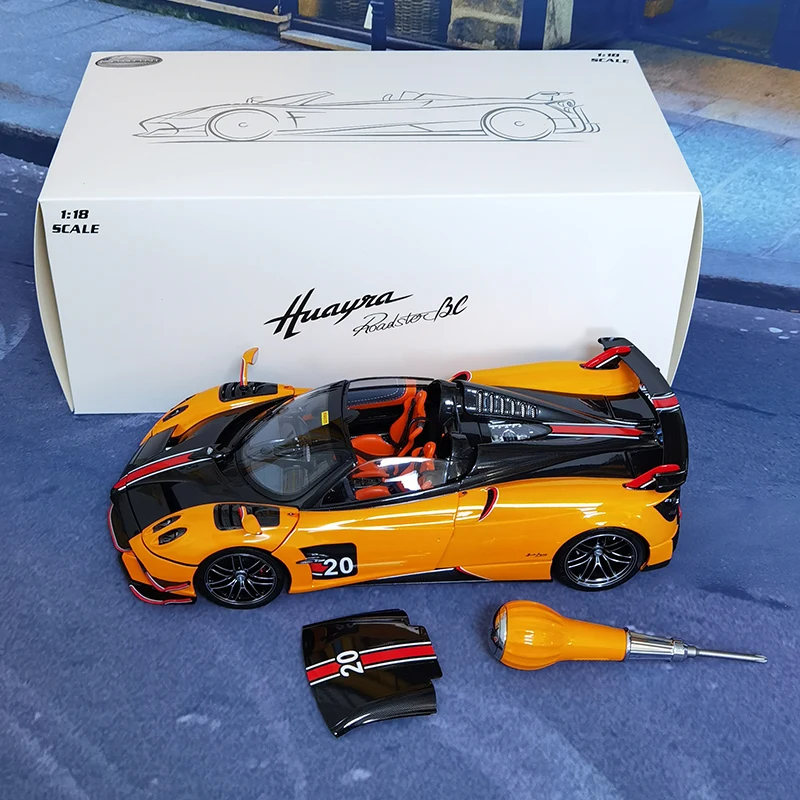 ЖК-дисплей 1:18 Pagani BC версия с открытым верхом Huayra Roadster коллекция моделей легкосплавных автомобилей в подарок друзьям и родственникам
